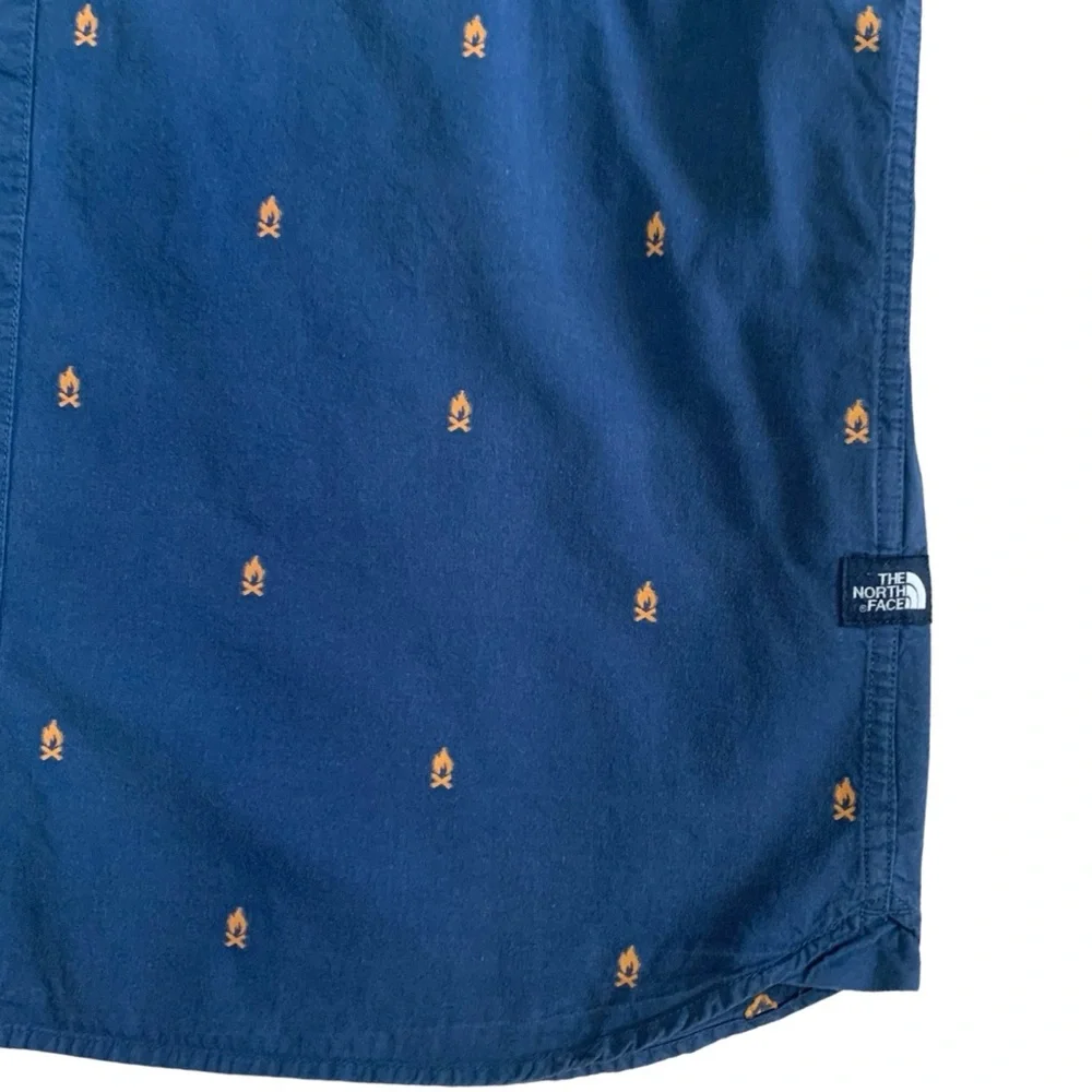 The North Face Short Sleeve Button Down Shirt Blue Bonfire Campfire Size…
